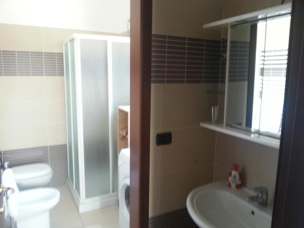 Bed And Breakfast Linate Peschiera Borromeo Habitación foto