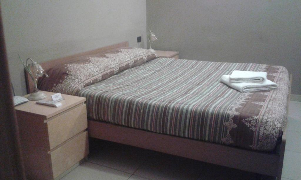 Bed And Breakfast Linate Peschiera Borromeo Exterior foto